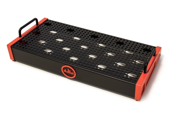 Temple Audio Design Solo 18 Pedalboard, Temple Red